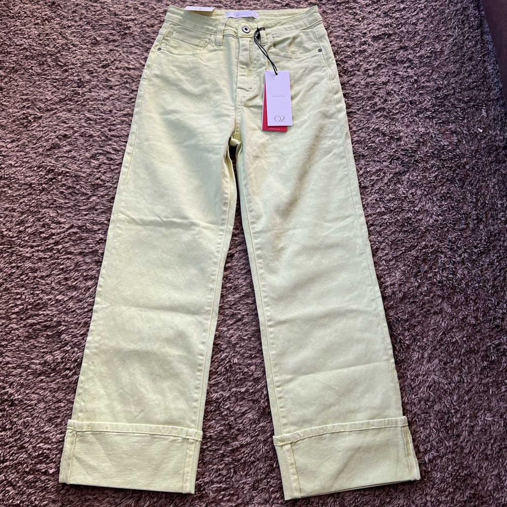 NWT Q2 Premium Denim Jeans - Picture 2 of 5